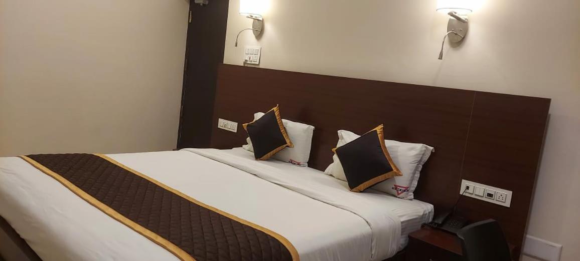Ymca Program Centre Hotel Salem Buitenkant foto